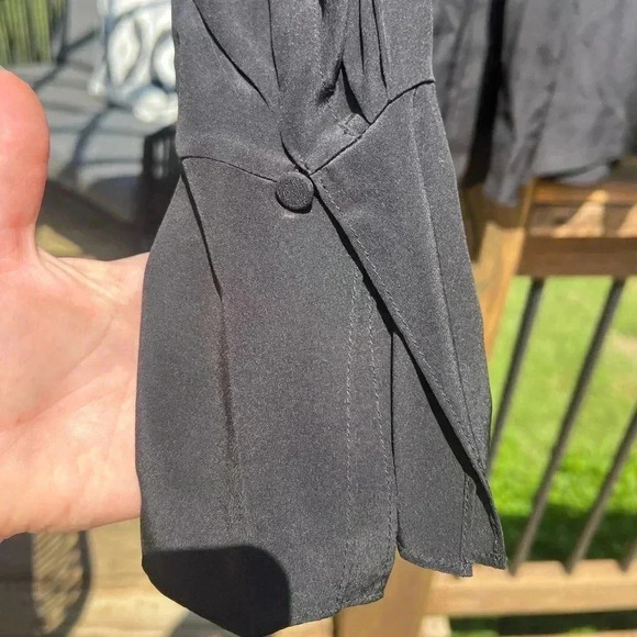 Chloe tie neck silk button down blouse size 40/large - Picture 4 of 11